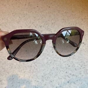 TORY BURCH sunglasses 
TY7130 18233B